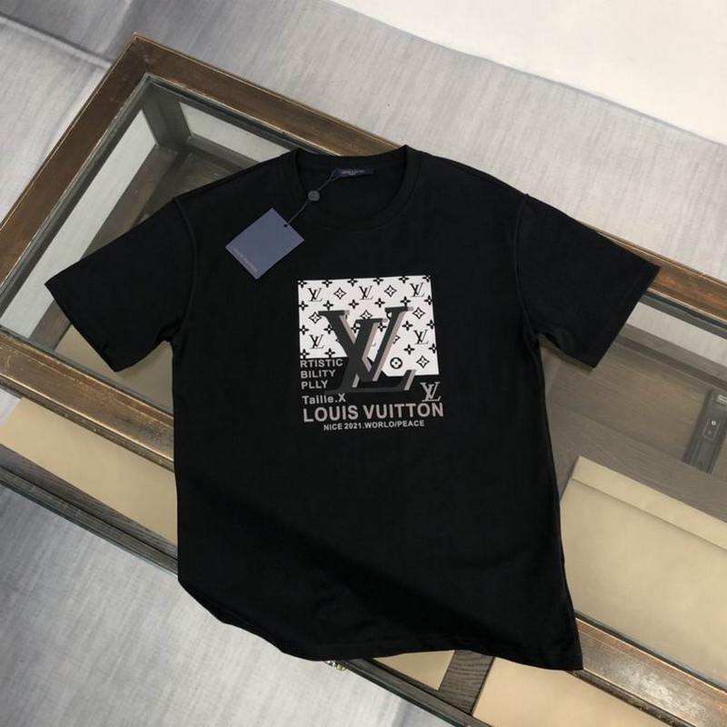 Louis Vuitton Men's T-shirts 750